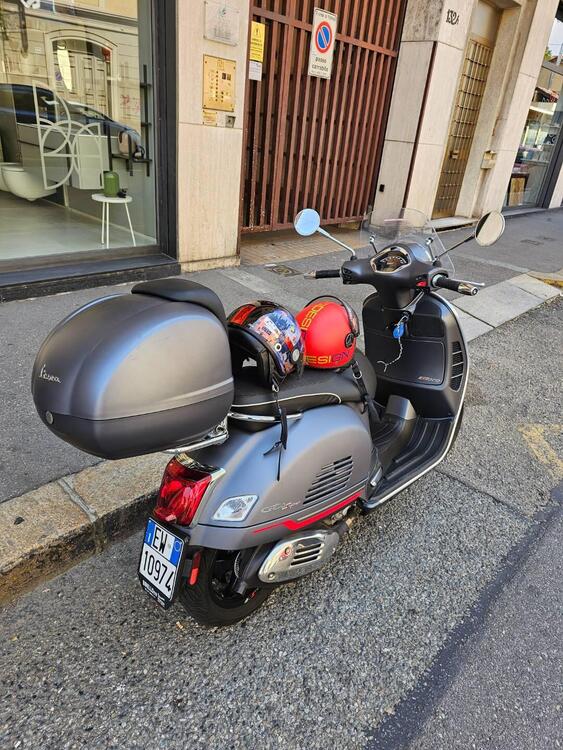 Vespa GTS 300 Super Sport (2017 - 19) (2)