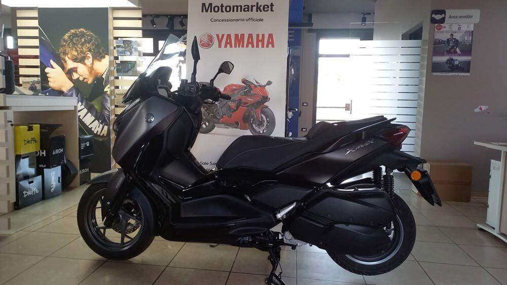 Yamaha X-Max 300 Tech Max (2021 - 24) (2)