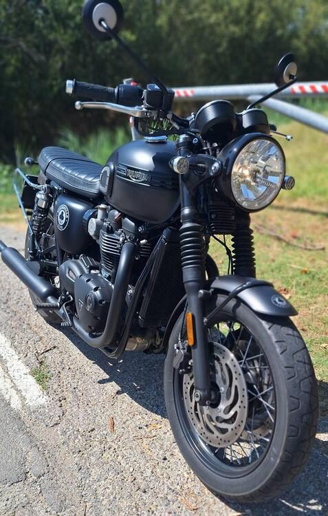 Triumph Bonneville T120 Ace (2019) (2)