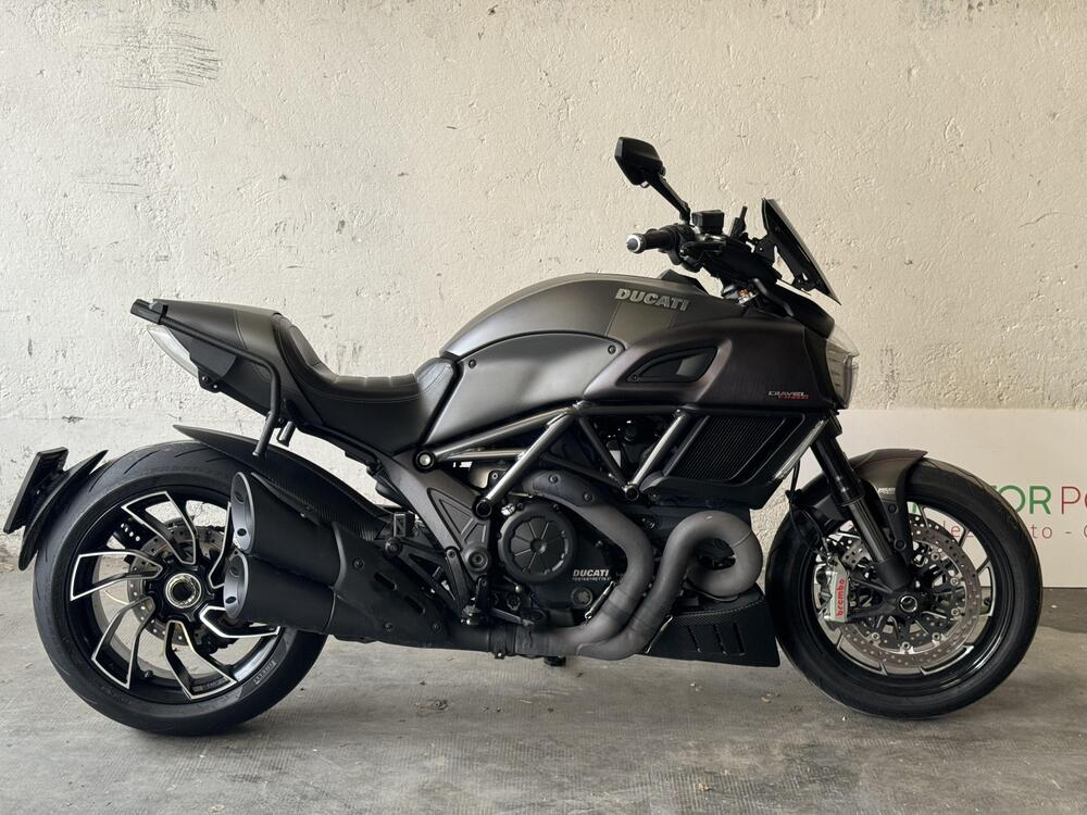 Ducati Diavel 1200 Carbon (2014 - 16)