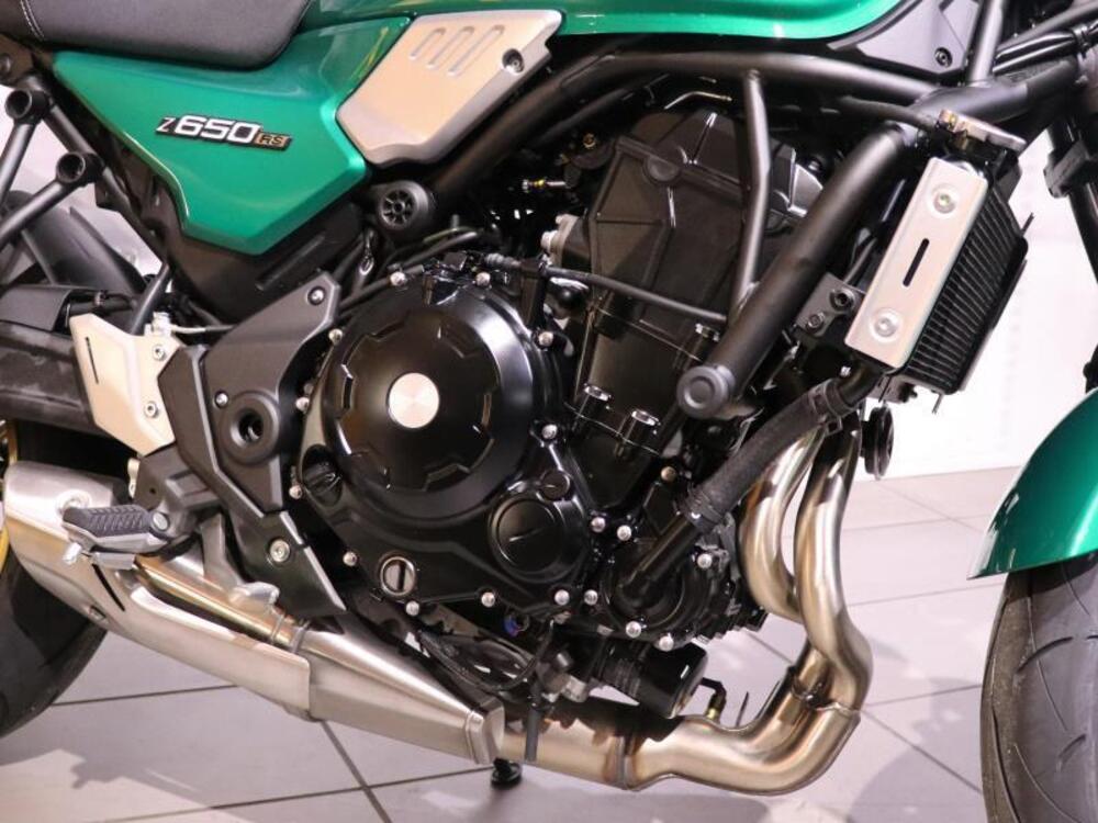 Kawasaki Z 650 RS (2022 - 24) (3)