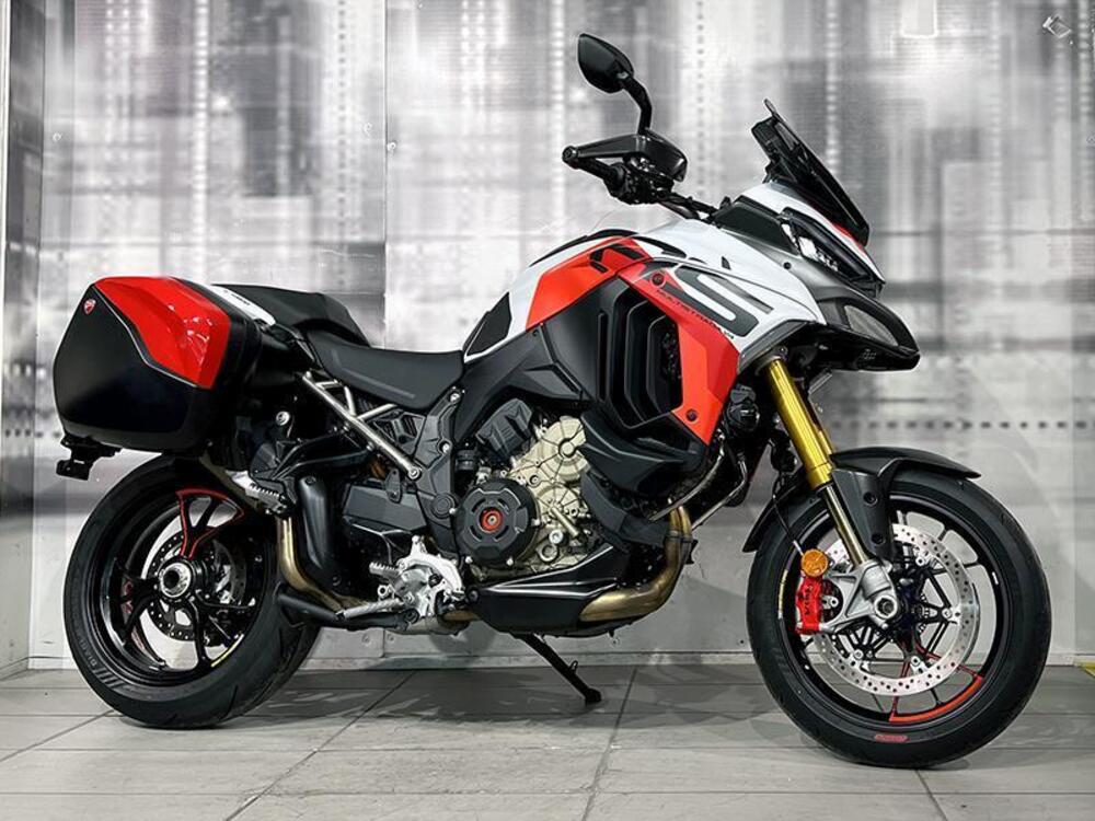 Ducati Multistrada V4 RS (2024)