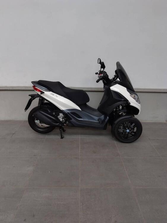 Piaggio MP3 300 ABS Hpe (2021 - 24) (5)