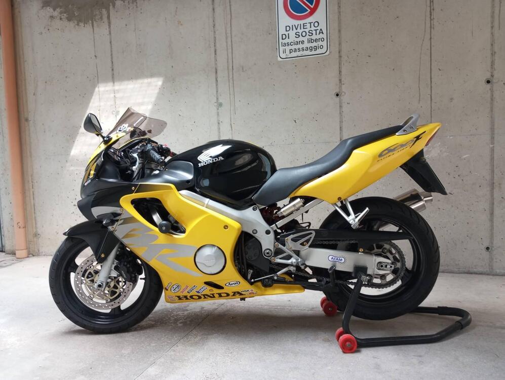 Honda CBR 600 F (1999 - 00) (3)