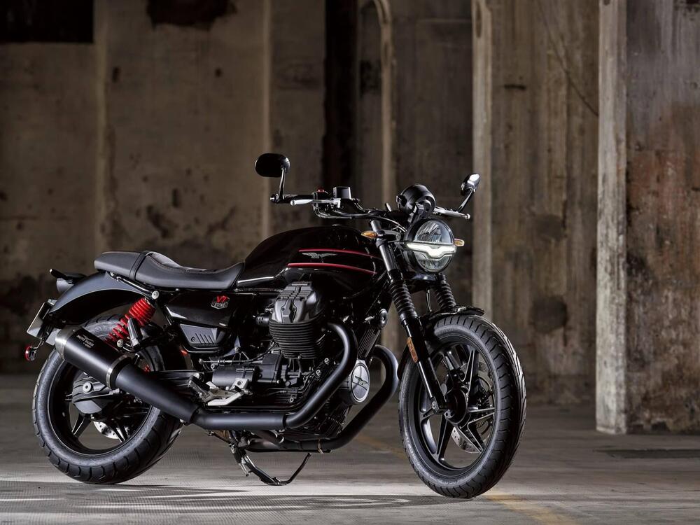 Moto Guzzi V7 Special Edition (2022 - 24) (2)