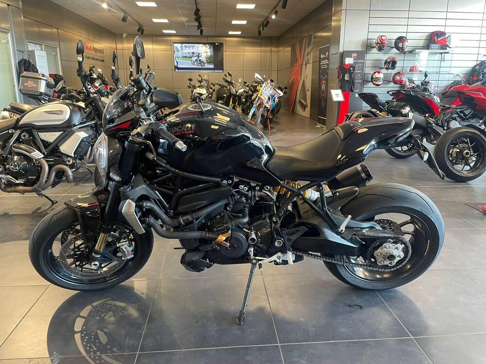 Ducati Monster 1200 R (2016 - 19) (2)