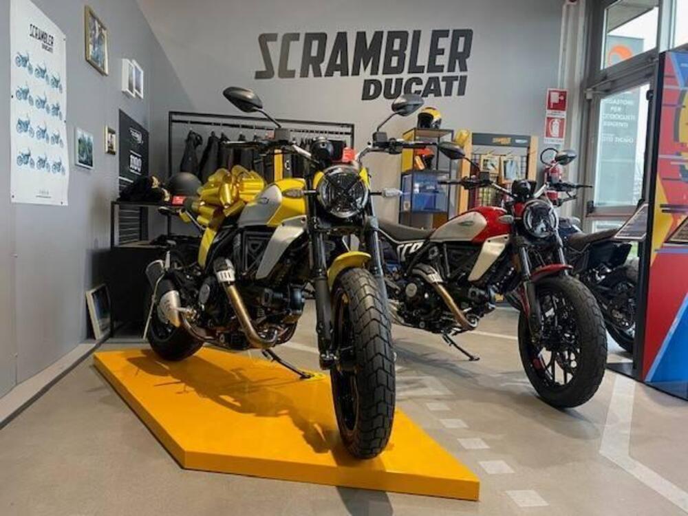 Ducati Scrambler 800 Icon (2023 - 24) (2)