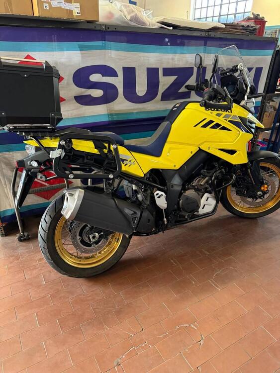 Suzuki V-Strom 1050XT (2020 - 23) (2)