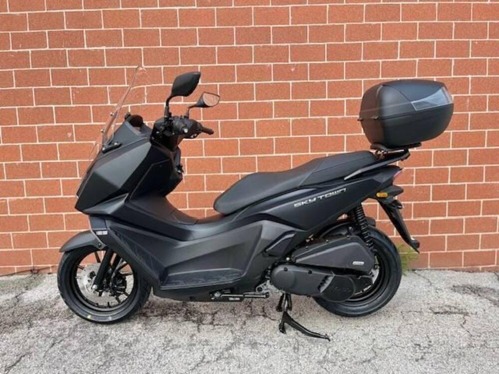 Kymco Skytown 125i (2024) (2)