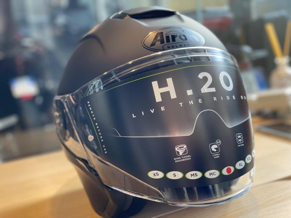 AIROH H20 CASCO SCOOTER (4)