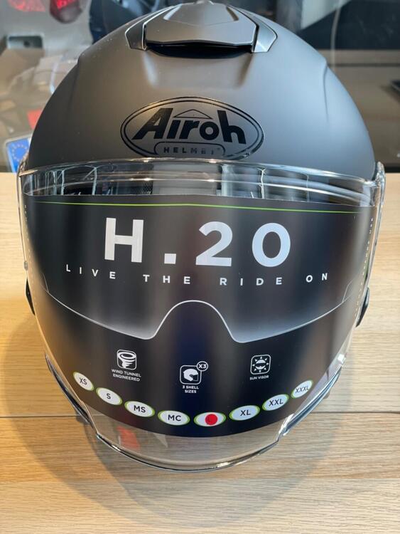 AIROH H20 CASCO SCOOTER