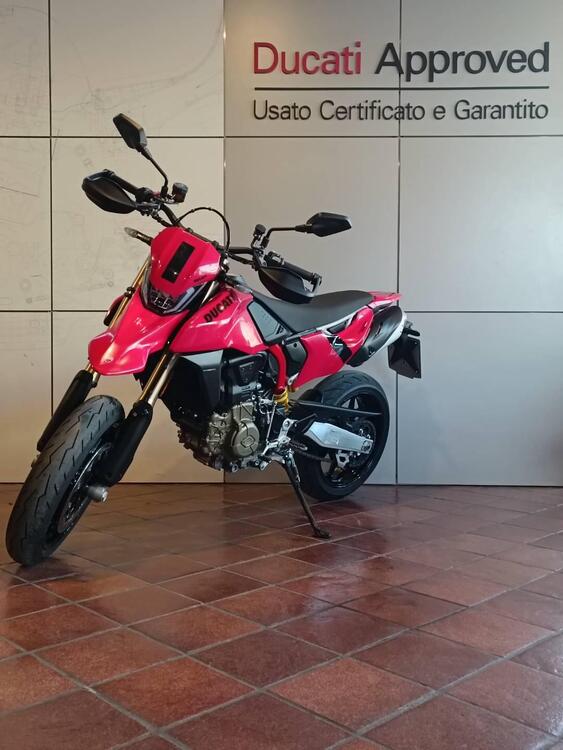 Ducati Hypermotard 698 Mono (2024) (2)