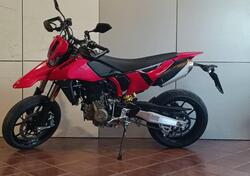 Ducati Hypermotard 698 Mono (2024) usata