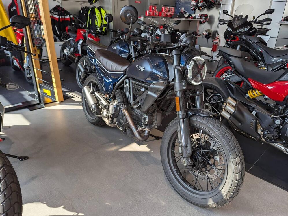 Ducati Scrambler 800 Night Shift (2023 - 24) (3)