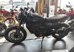 Ducati Scrambler 800 Night Shift (2023 - 24) usata