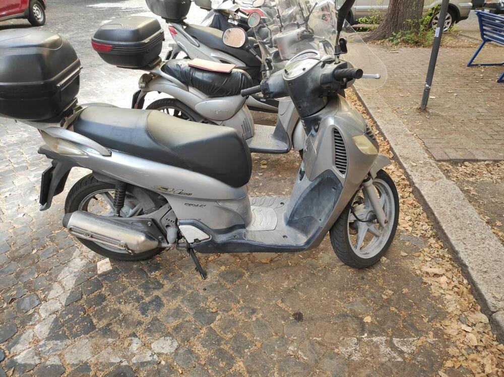 Honda SH 150 i (2005 - 08) (2)