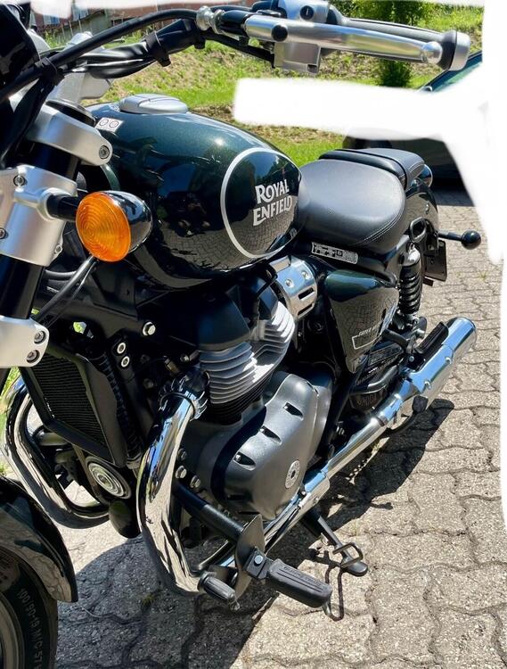 Royal Enfield Super Meteor 650 (2023 - 24) (2)