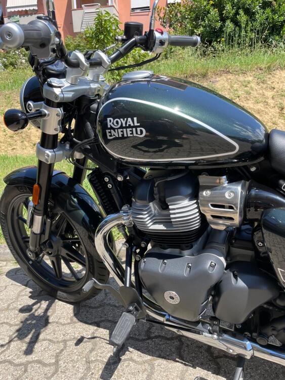 Royal Enfield Super Meteor 650 (2023 - 24) (3)