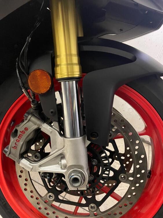 Aprilia RSV4 1100 (2021 - 24) (3)