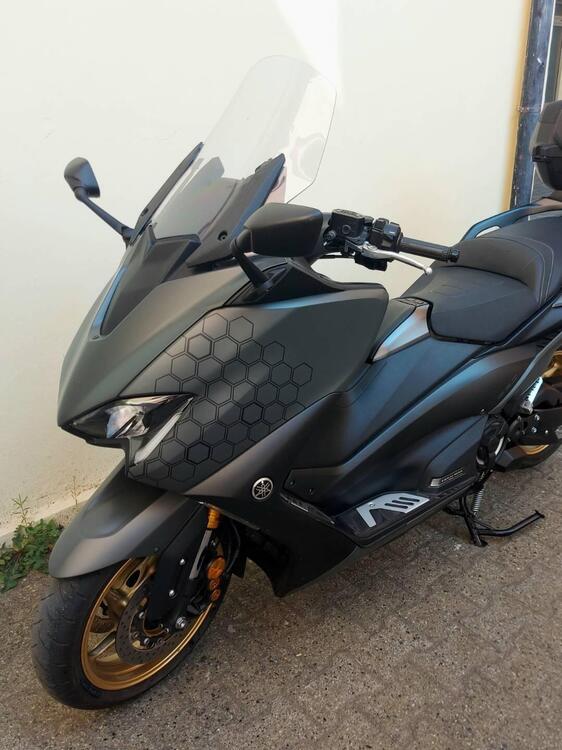 Yamaha T-Max 560 Tech Max (2020) (2)