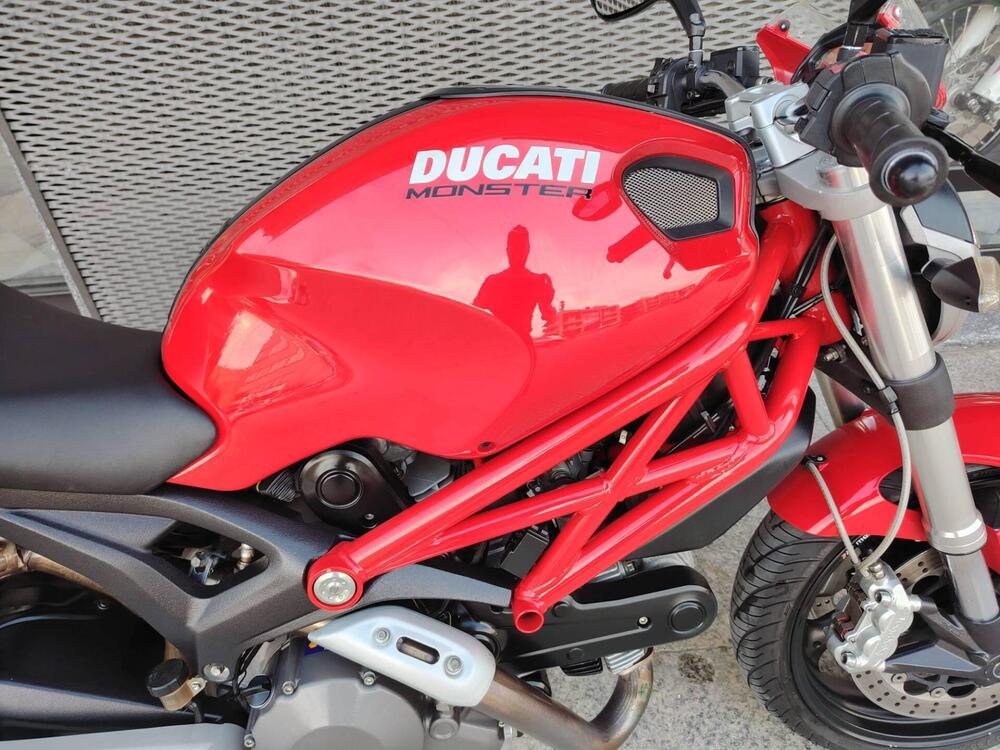 Ducati Monster 696 (2008 - 13) (2)