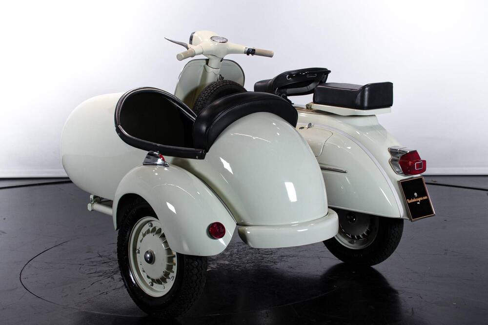 Piaggio Vespa GL 150 Sidecar (3)