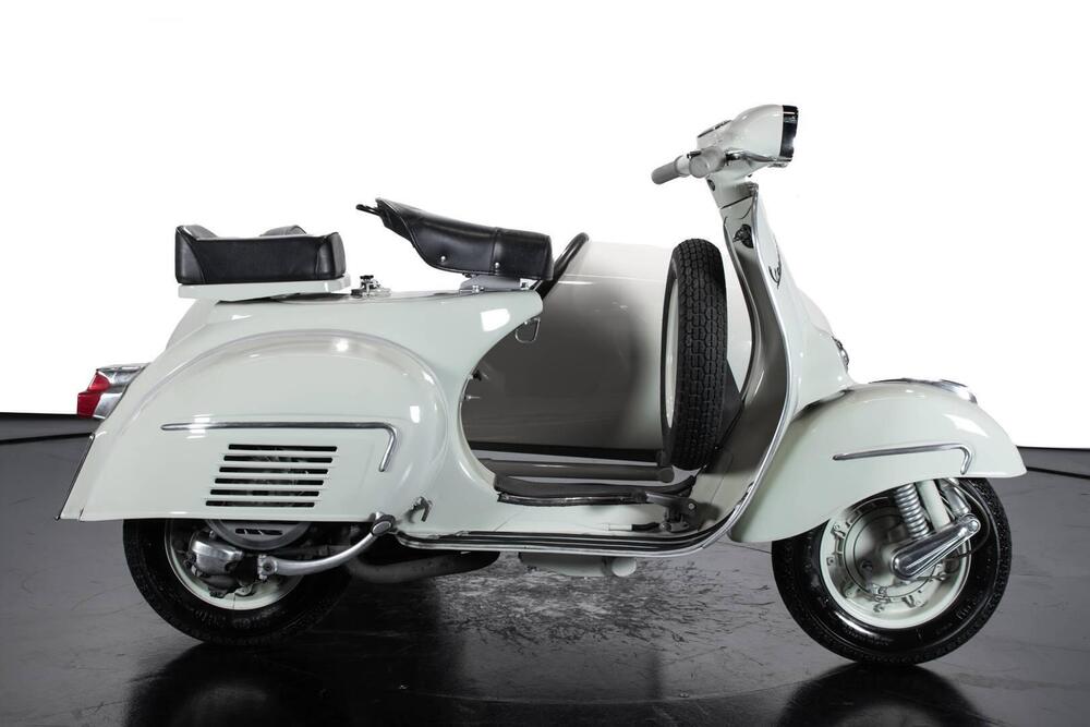 Piaggio Vespa GL 150 Sidecar (2)