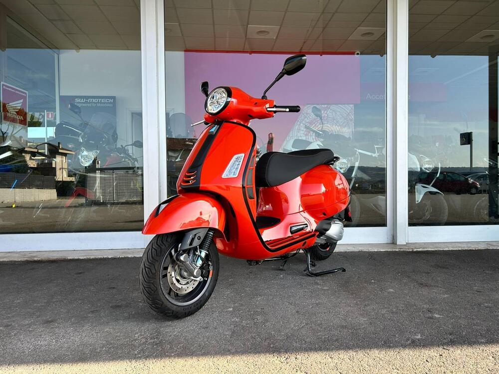 Vespa GTS 300 Super (2023 - 24)