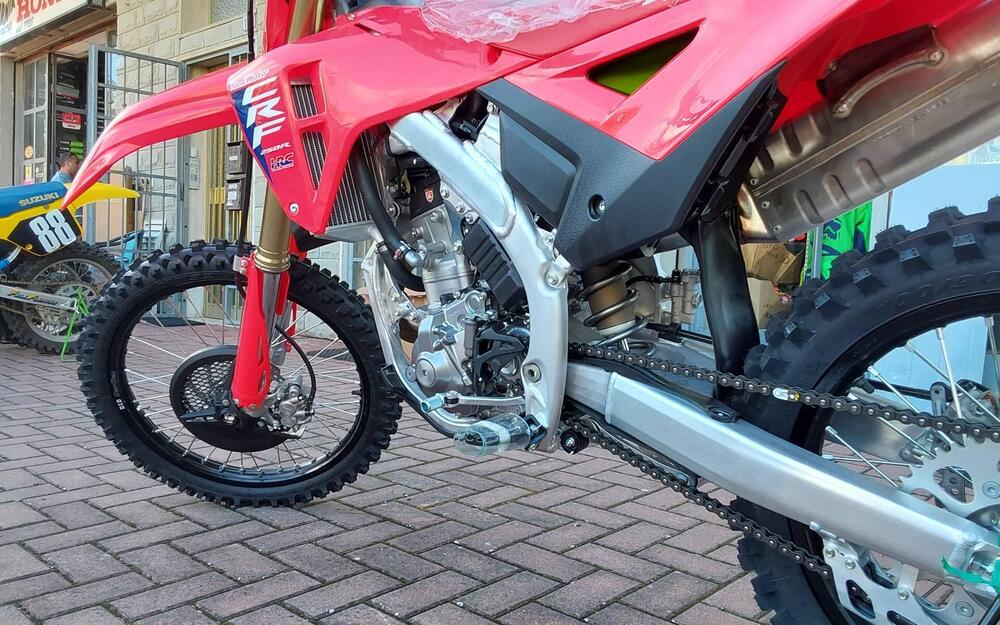 Honda CRF 250 R (2024) (2)