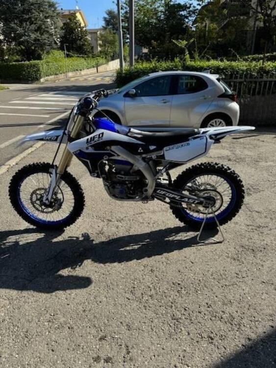 Yamaha YZ 450 F (2021) (2)