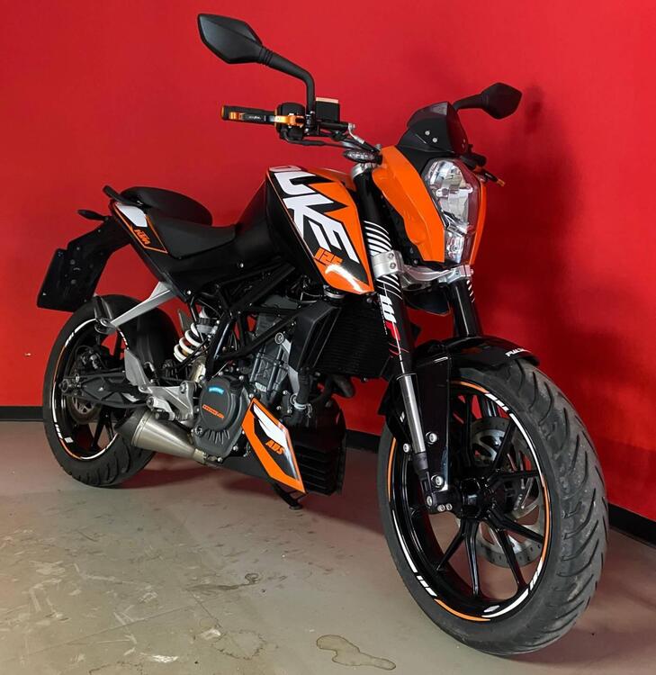 KTM 125 Duke ABS (2013 - 16) (2)