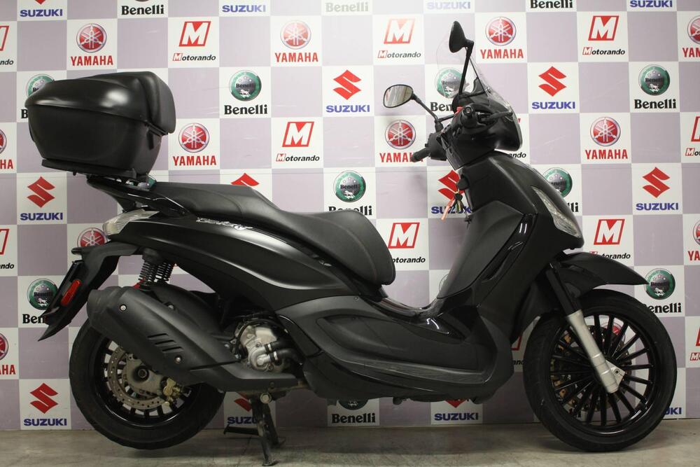 Piaggio Beverly 300 S (2021)