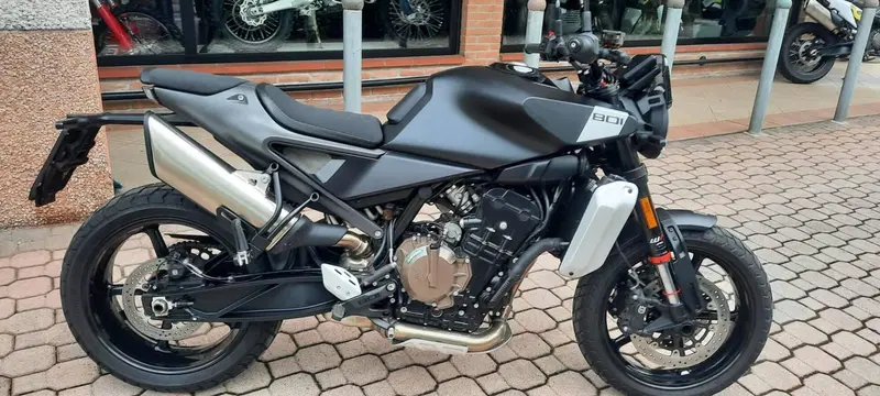 Husqvarna Svartpilen 801 (2024 - 26)