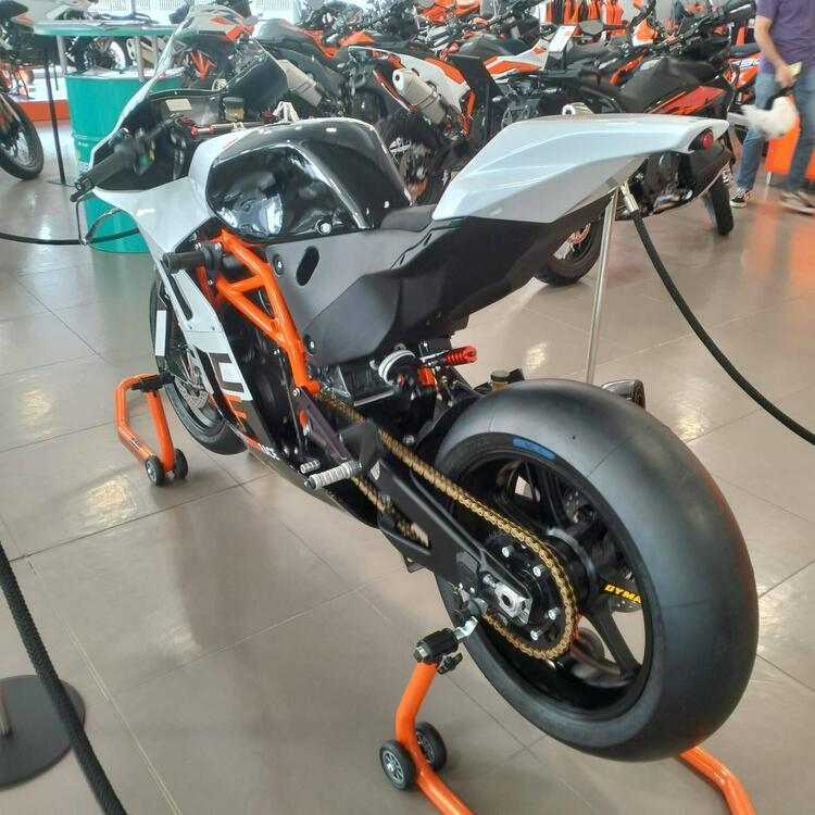 KTM RC 8C 890 (2024)