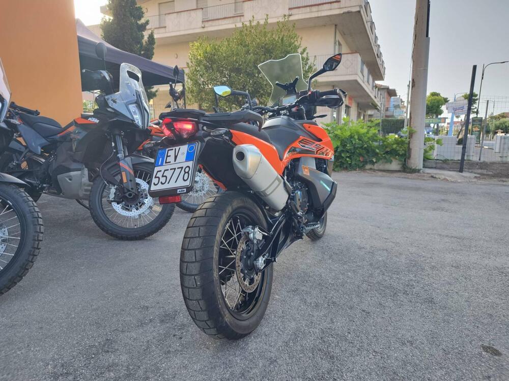 KTM 890 Adventure (2021) (3)