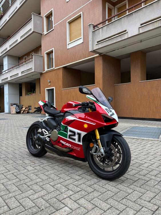 Ducati Panigale V2 Bayliss 1st Championship 20th Anniversary (2021 - 24) (4)