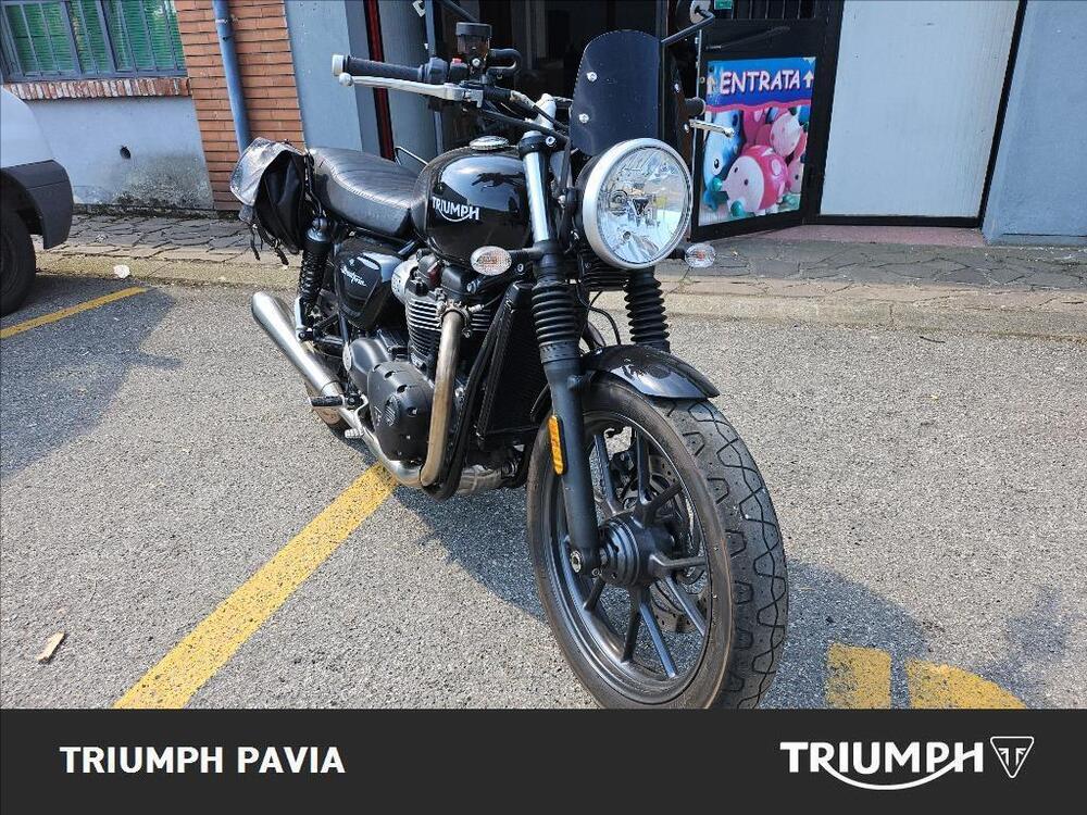 Triumph Street Twin 900 (2016) (2)