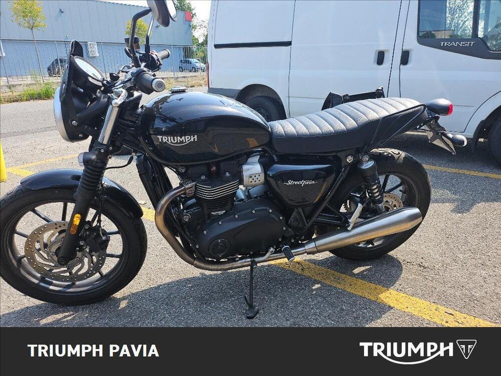 Triumph Street Twin 900 (2016) (4)