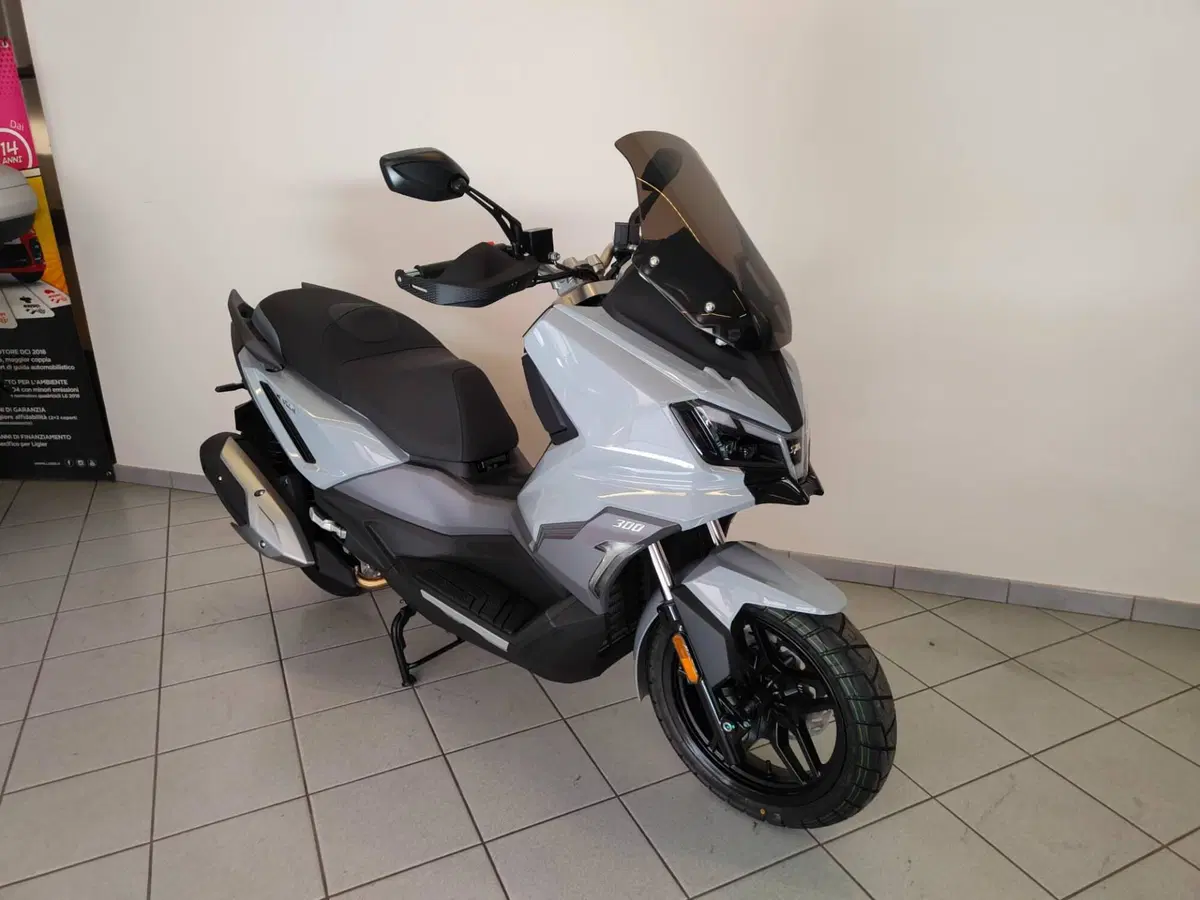 Sym ADX 300 (2024 - 26)