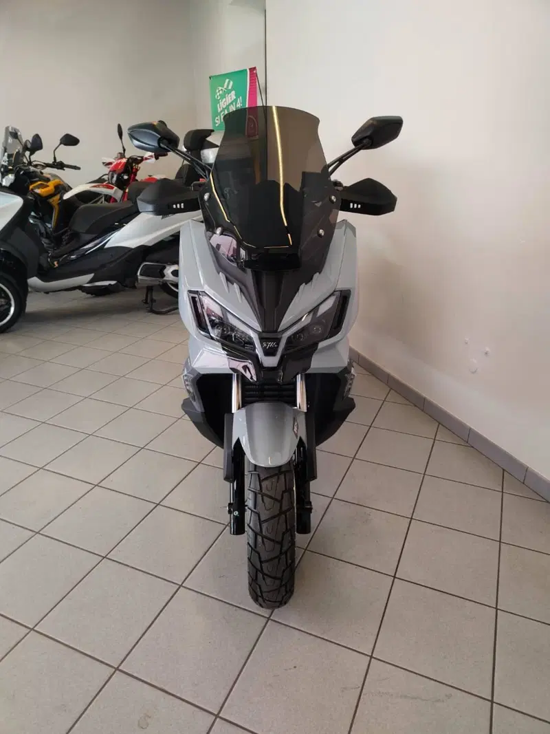 Sym ADX 300 (2024 - 26) (5)