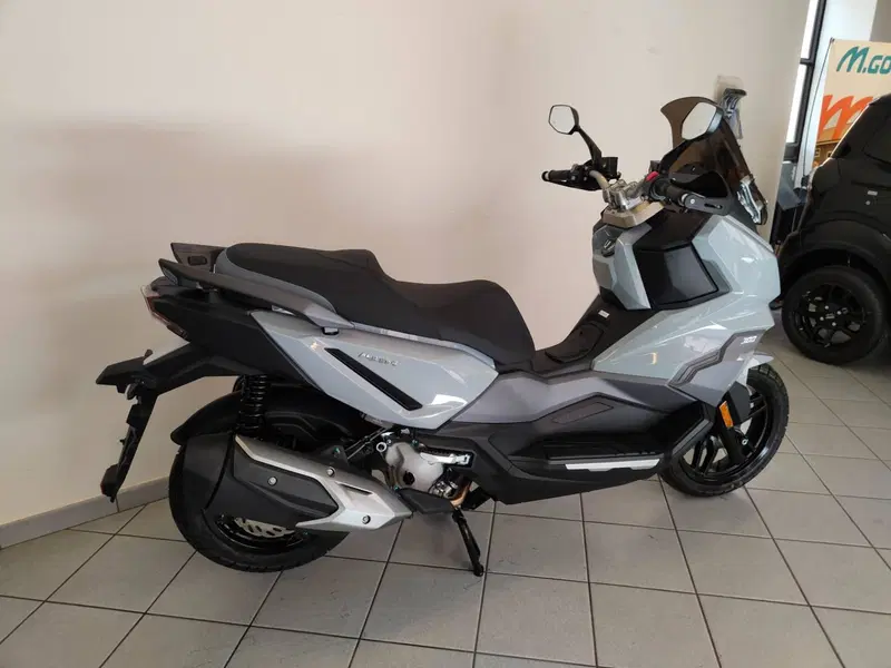 Sym ADX 300 (2024 - 26) (7)