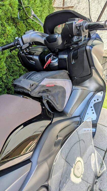 Yamaha T-Max 500 Tech Max (2011 - 13) (4)