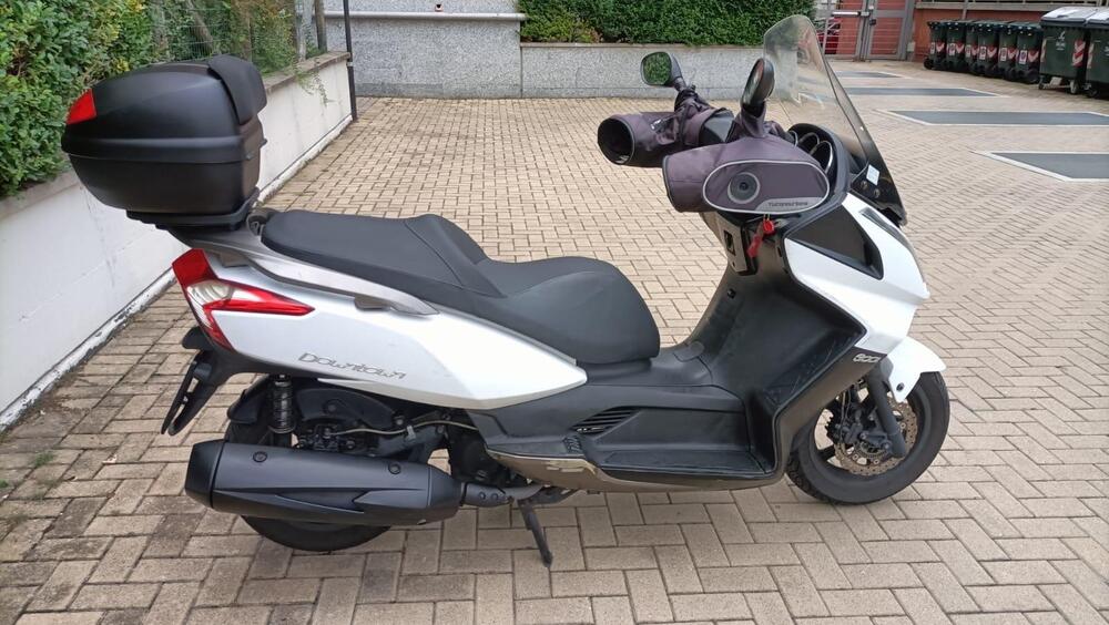 Kymco Downtown 300i (2009 - 17) (2)