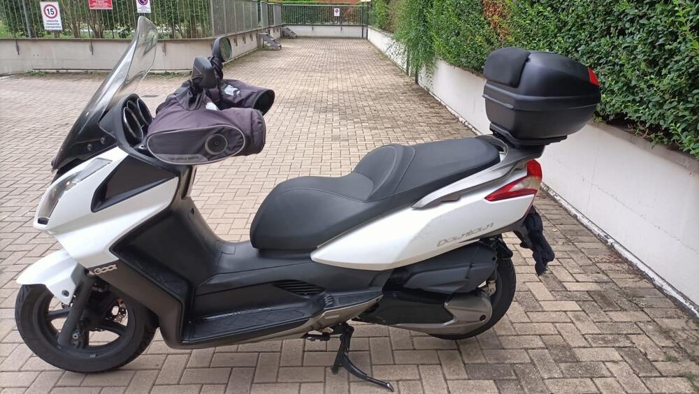 Kymco Downtown 300i (2009 - 17) (3)