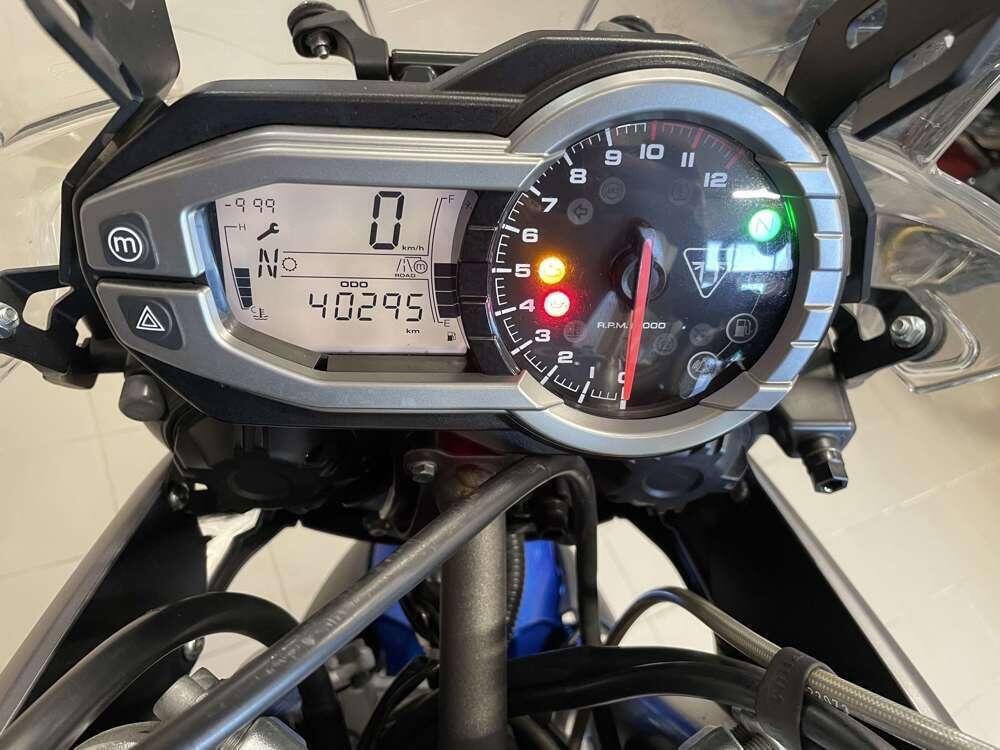 Triumph Tiger 800 XRx (2015 - 17) (2)