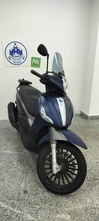 Piaggio Beverly 300 i.e. ABS-ASR (2016 - 20) (2)