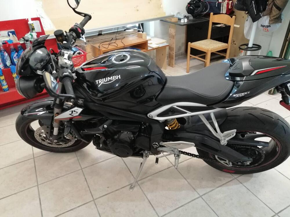 Triumph Street Triple RS (2017 - 19) (3)