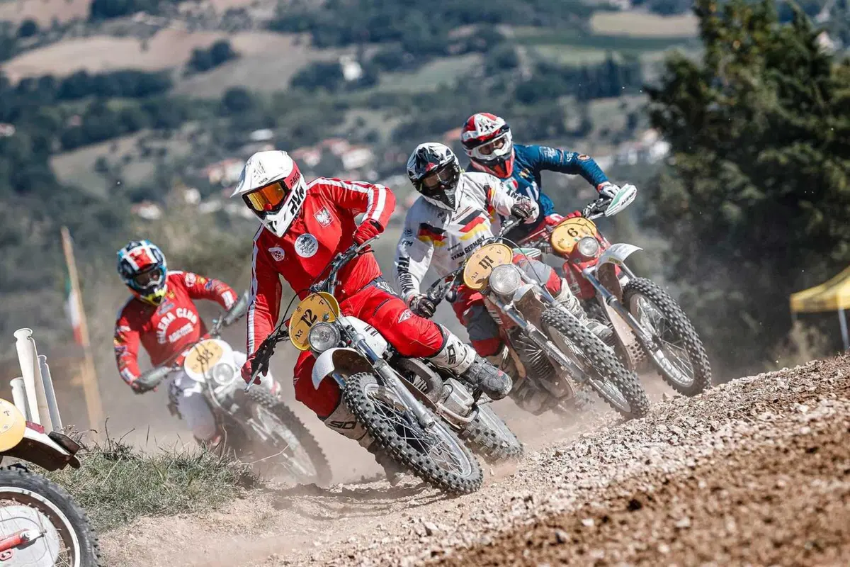 Enduro. FIM Vintage Trophy. Camerino è Tris Italia: Giorgio Grasso, Tullio Pellegrinelli, Enrico Tortoli [VIDEO] (3)