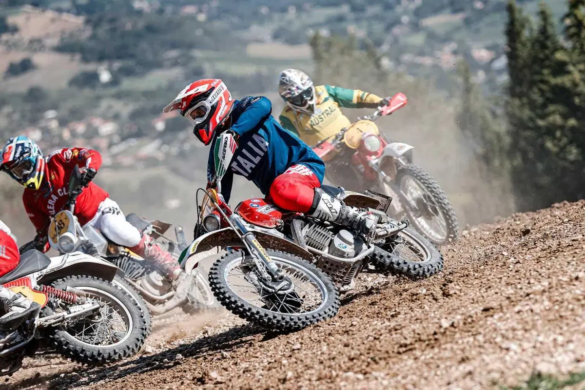Enduro. FIM Vintage Trophy. Camerino è Tris Italia: Giorgio Grasso, Tullio Pellegrinelli, Enrico Tortoli [VIDEO] (14)