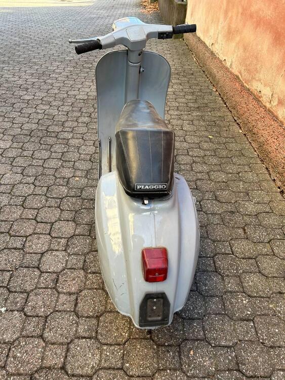 Piaggio vespa 50 special (2)